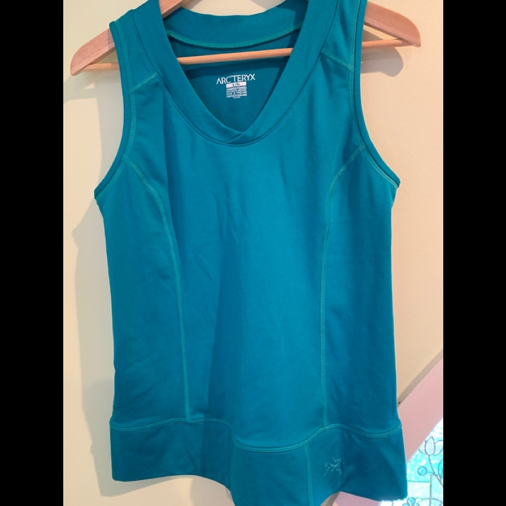 Arc’teryx tank top new without tag